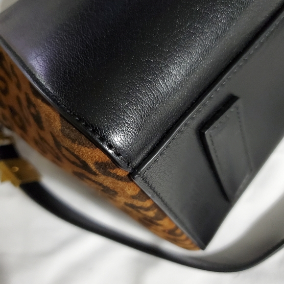 SOLD/Givenchy SMALL Antigona - Picture 9 of 17